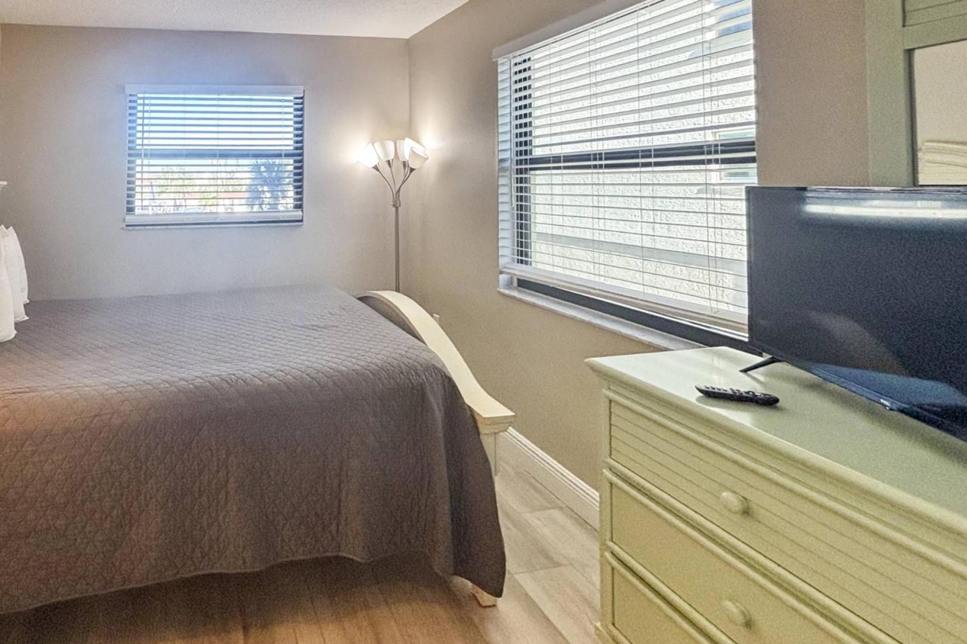 101 - Las Brisas St. Pete Beach Bagian luar foto